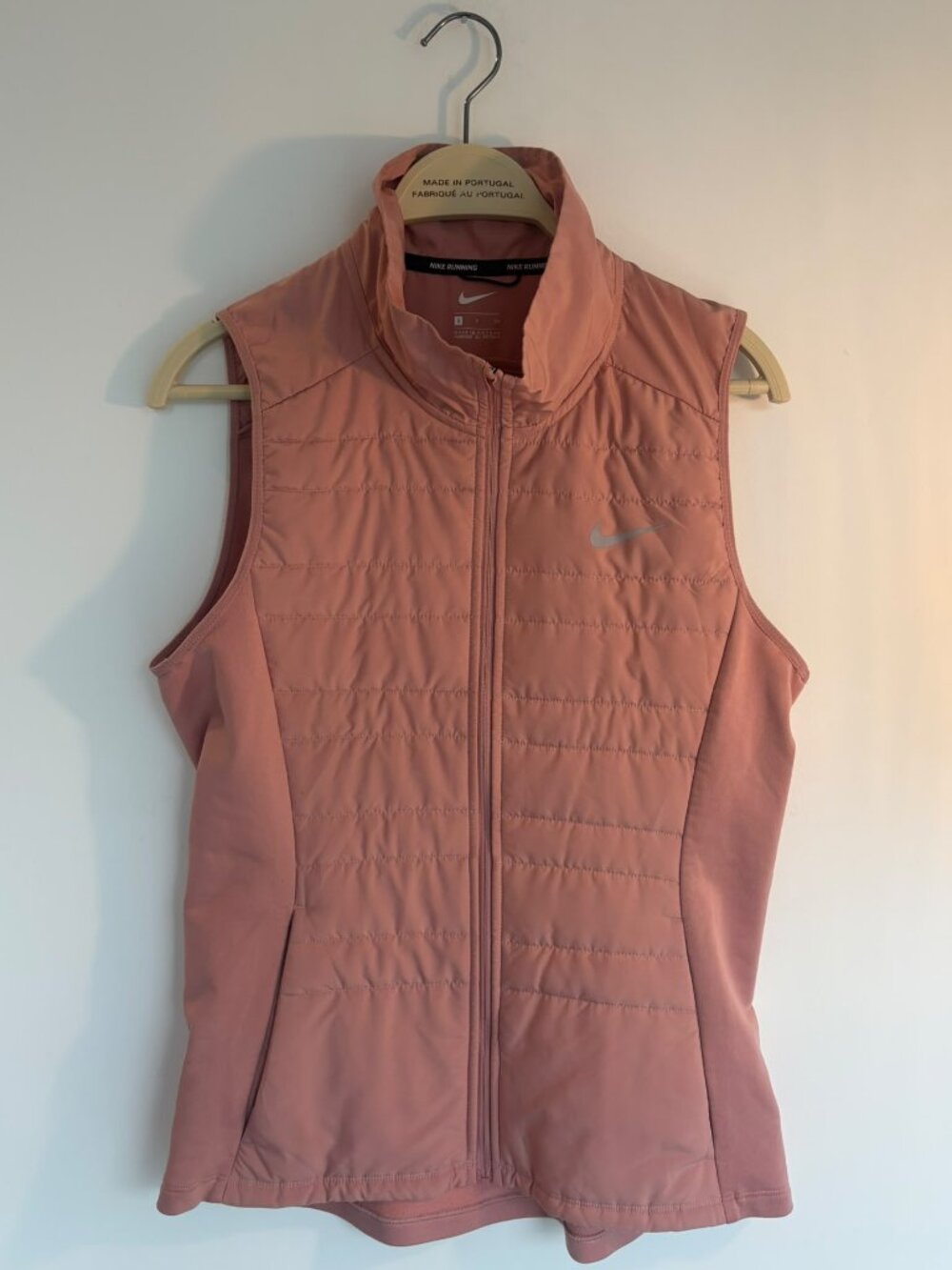 Nike Running Women’s Quilted Full Zip Vest Dusty Rose Pink Size Small
